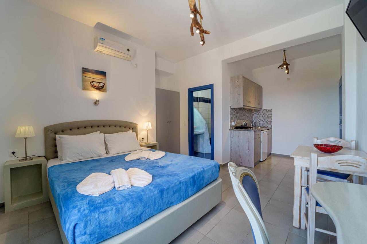 Marousi Suites Периса Екстериор снимка