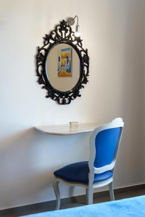 Marousi Suites Периса Екстериор снимка