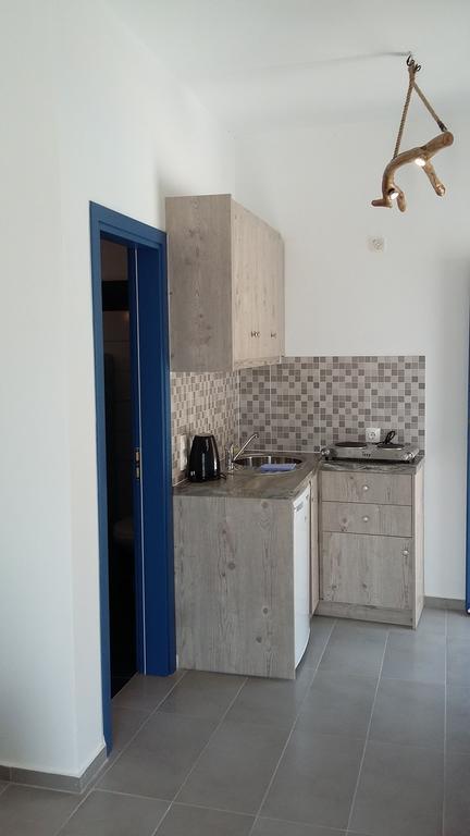 Marousi Suites Периса Екстериор снимка